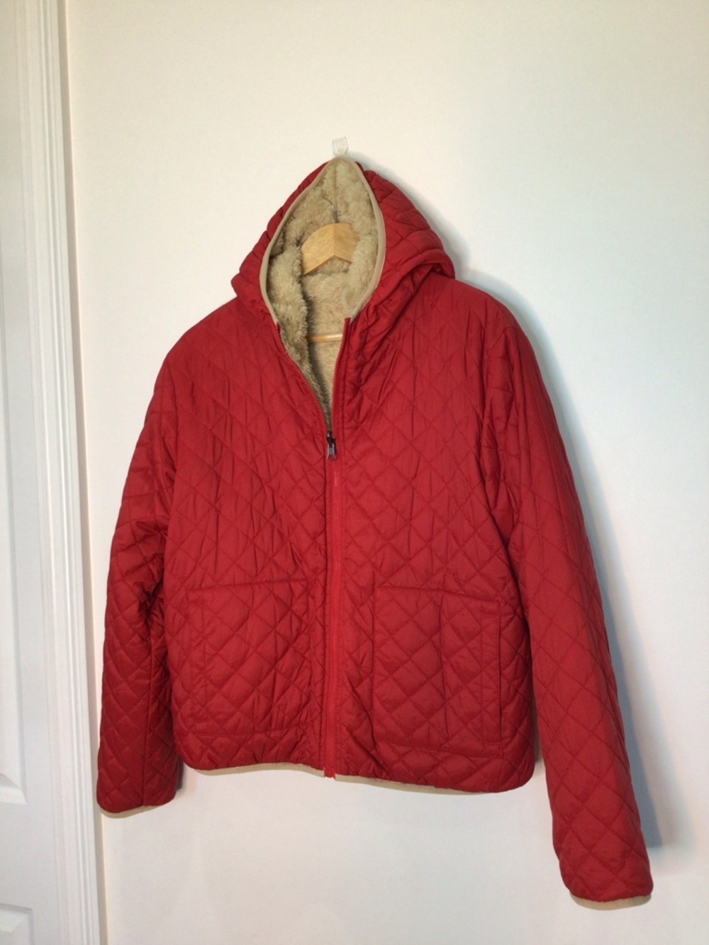 Zyia Active Women’s Large Quilted Sherpa Reversible Hooded Puffer Red Jacket - Picture 8 of 15